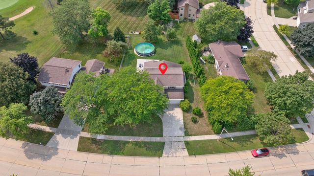 1325 S WESTHAVEN DRIVE, Oshkosh, WI 54904
