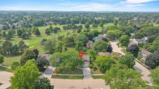 1325 S WESTHAVEN DRIVE, Oshkosh, WI 54904