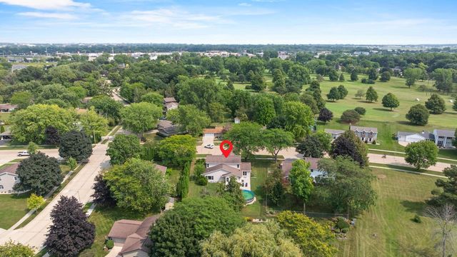 1325 S WESTHAVEN DRIVE, Oshkosh, WI 54904