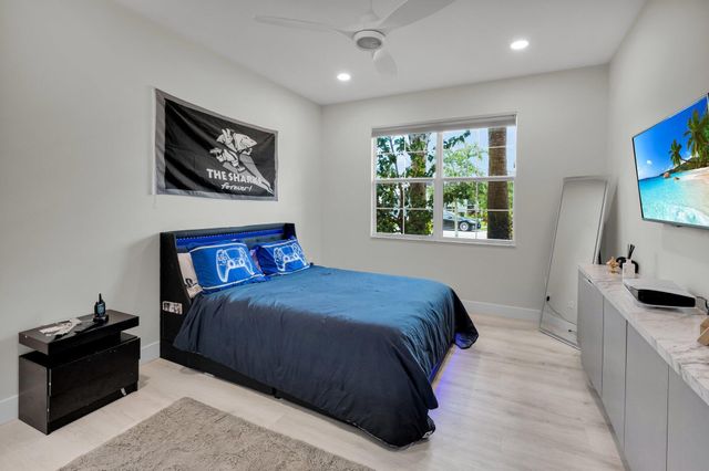 9712 Celtic Sea Lane, Delray Beach, FL 33446