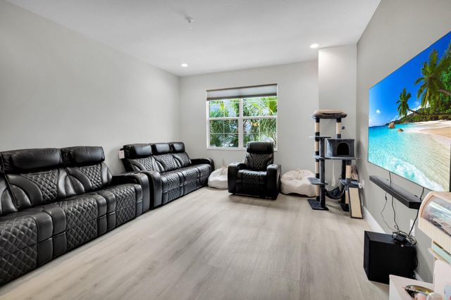 9712 Celtic Sea Lane, Delray Beach, FL 33446