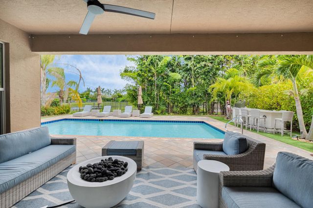 9712 Celtic Sea Lane, Delray Beach, FL 33446