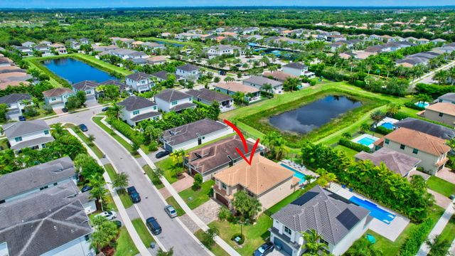 9712 Celtic Sea Lane, Delray Beach, FL 33446