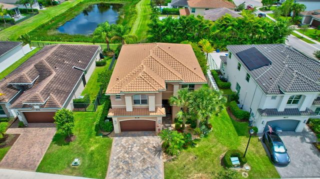 9712 Celtic Sea Lane, Delray Beach, FL 33446