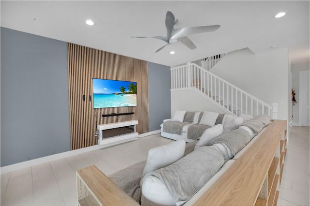 9712 Celtic Sea Lane, Delray Beach, FL 33446