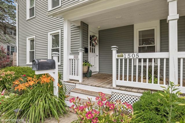 1505 Court Street, Mchenry, IL 60050
