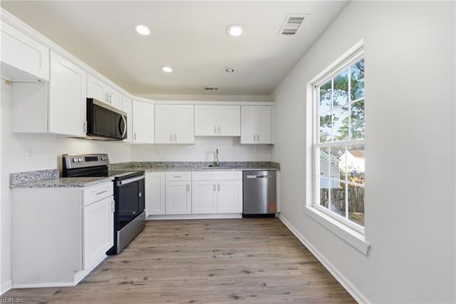 802 Decatur ST, Chesapeake, VA 23324