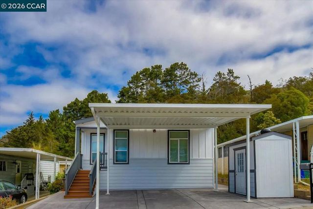 9 9 Shoal Dr, Daly City, CA 94014