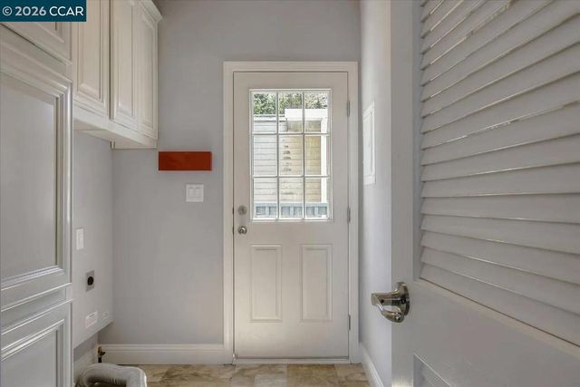 9 9 Shoal Dr, Daly City, CA 94014