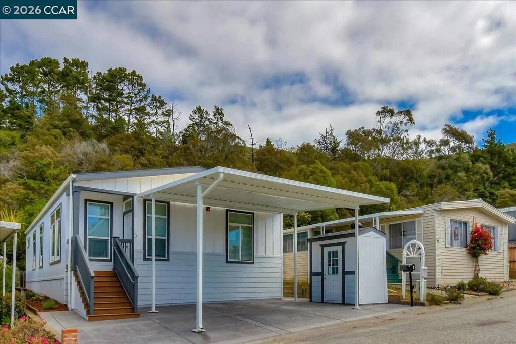 Image 1 of property listing at 9 9 Shoal Dr, Daly City, CA 94014