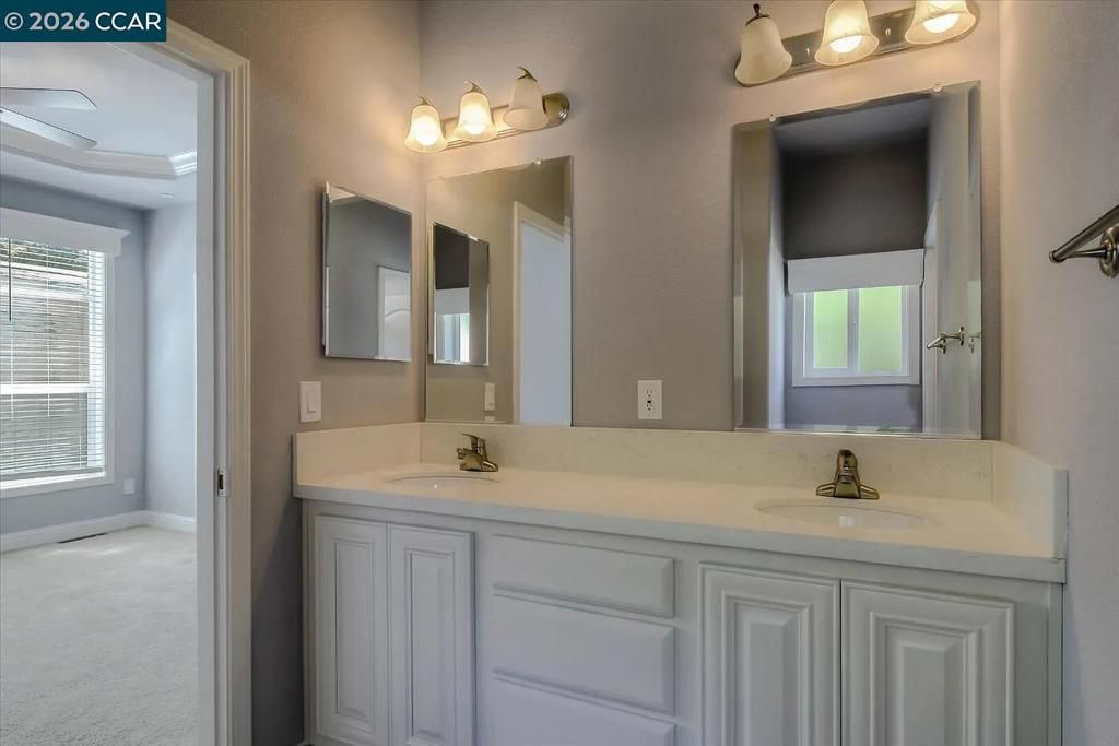 Image 17 of property listing at 9 9 Shoal Dr, Daly City, CA 94014