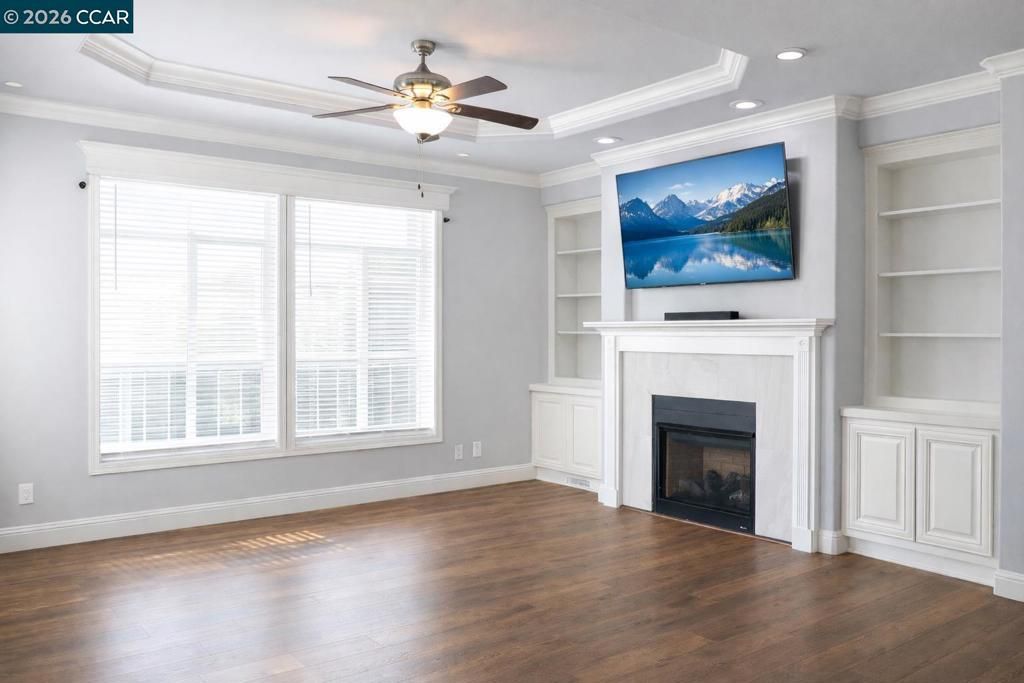 Image 4 of property listing at 9 9 Shoal Dr, Daly City, CA 94014