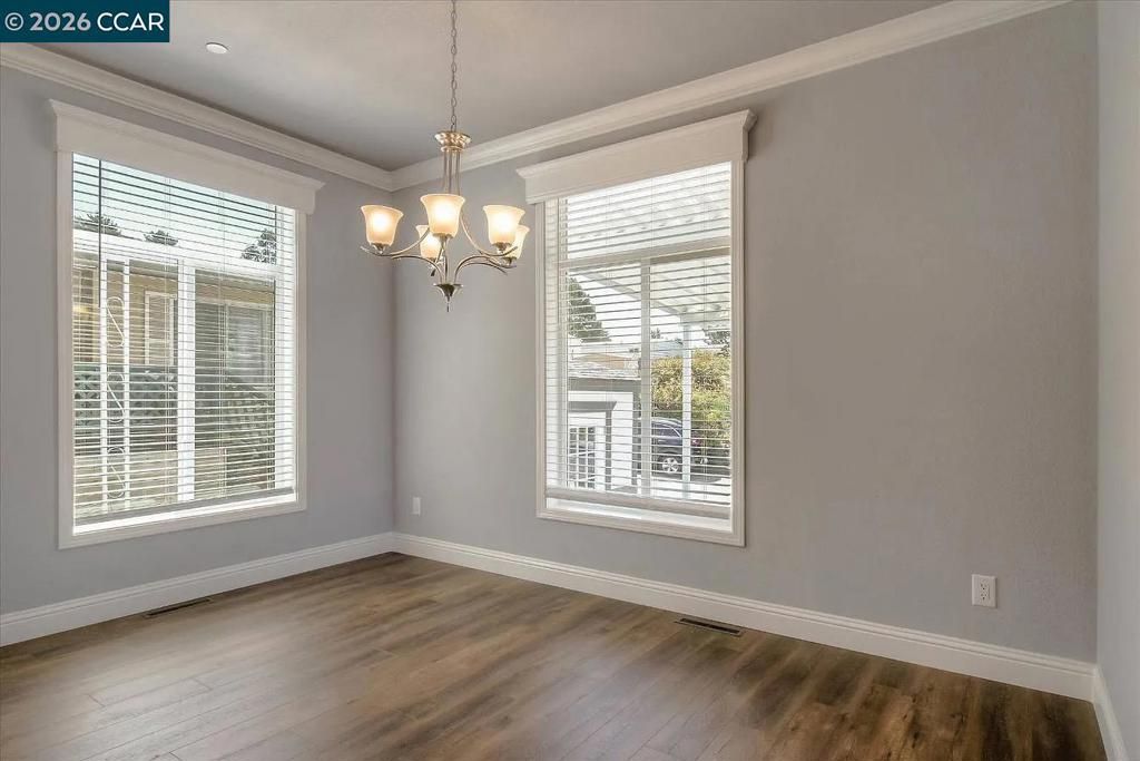 Image 6 of property listing at 9 9 Shoal Dr, Daly City, CA 94014