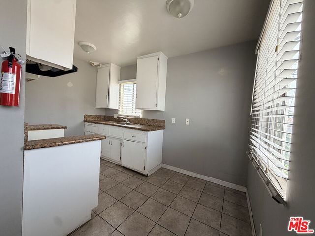 1834 W 87th Street, Los Angeles, CA 90047