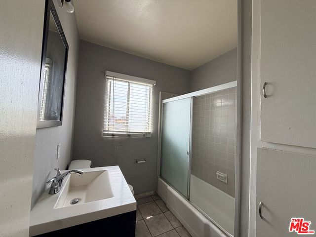 1834 W 87th Street, Los Angeles, CA 90047