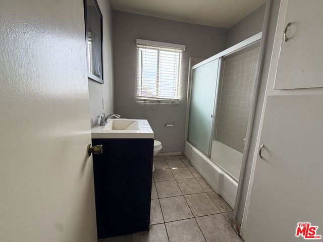 1834 W 87th Street, Los Angeles, CA 90047