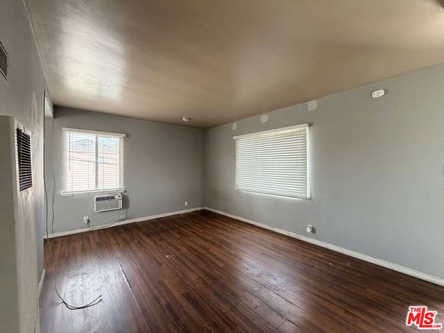1834 W 87th Street, Los Angeles, CA 90047
