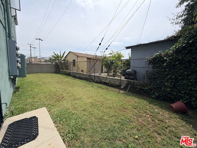 1834 W 87th Street, Los Angeles, CA 90047