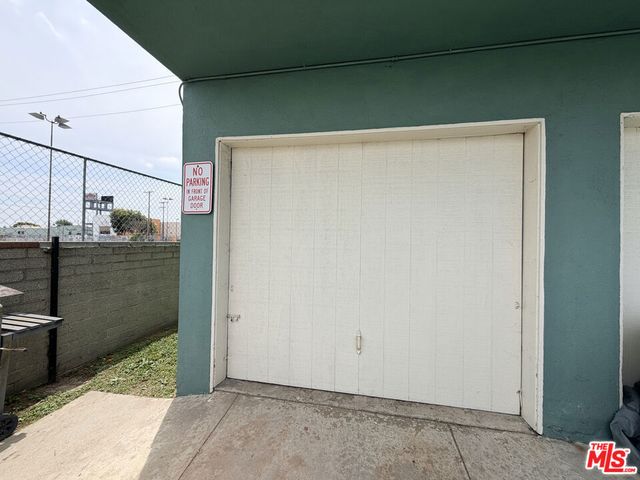 1834 W 87th Street, Los Angeles, CA 90047