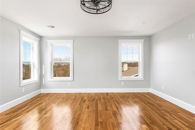 62 Daytona Avenue, Narragansett, RI 02882
