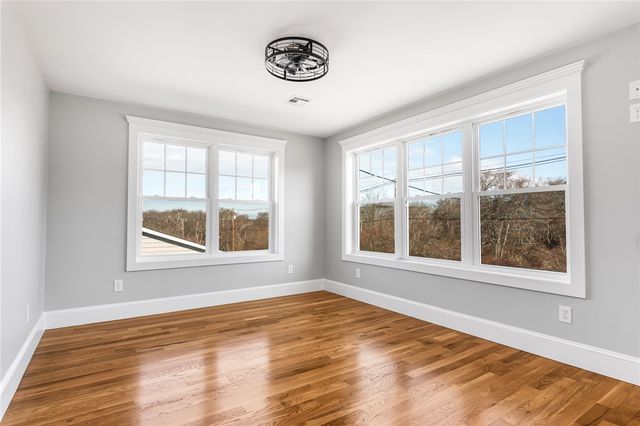 62 Daytona Avenue, Narragansett, RI 02882