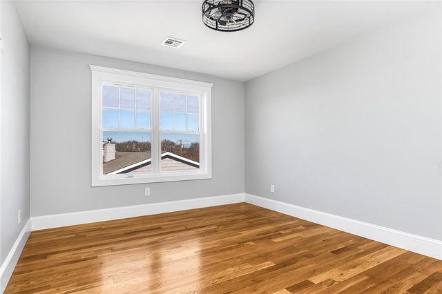 62 Daytona Avenue, Narragansett, RI 02882