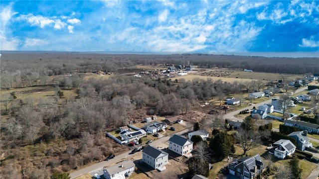62 Daytona Avenue, Narragansett, RI 02882