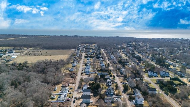 62 Daytona Avenue, Narragansett, RI 02882
