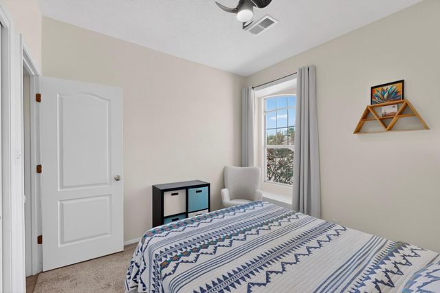 2512 Cabezon Drive NE, Rio Rancho, NM 87144