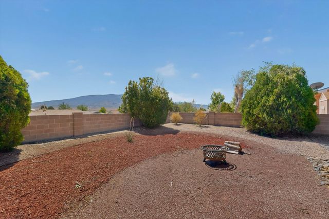 2512 Cabezon Drive NE, Rio Rancho, NM 87144