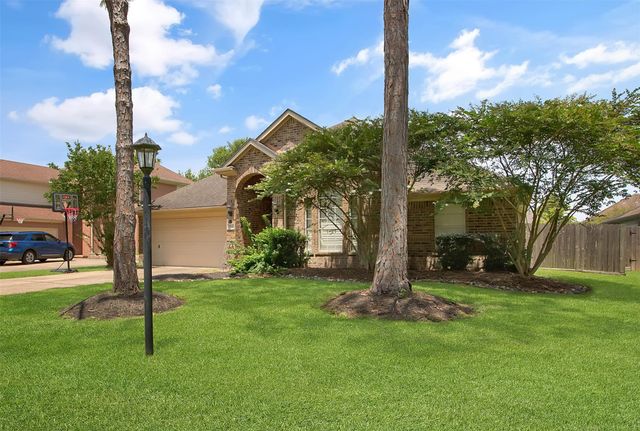 3628 Sunset Meadows Drive, Pearland, TX 77581