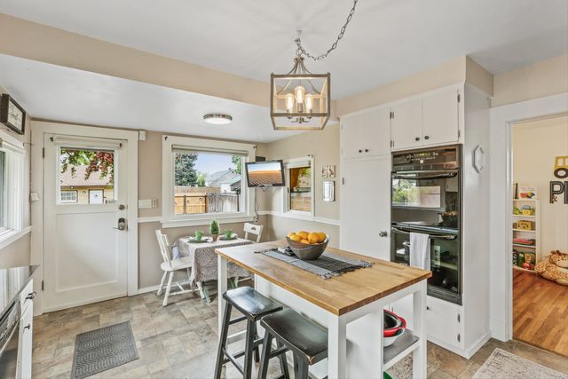 2211 W Sinto Ave, Spokane, WA 99201