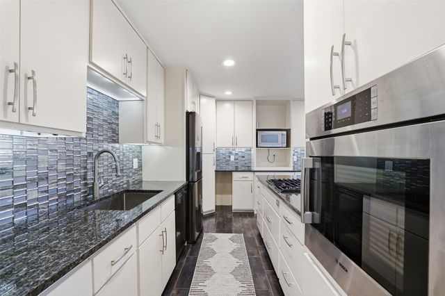 11411 Park Central Place, Dallas, TX 75230