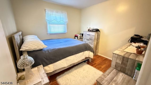 35 Lakeview Rd, Ringwood Boro, NJ 07456