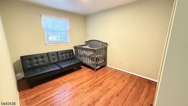 35 Lakeview Rd, Ringwood Boro, NJ 07456