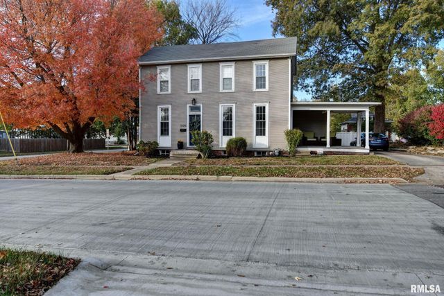 205 E POPLAR Street, Taylorville, IL 62568