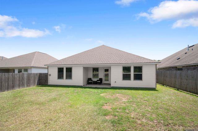 13095 Bayberry Ave, Denham Springs, LA 70706