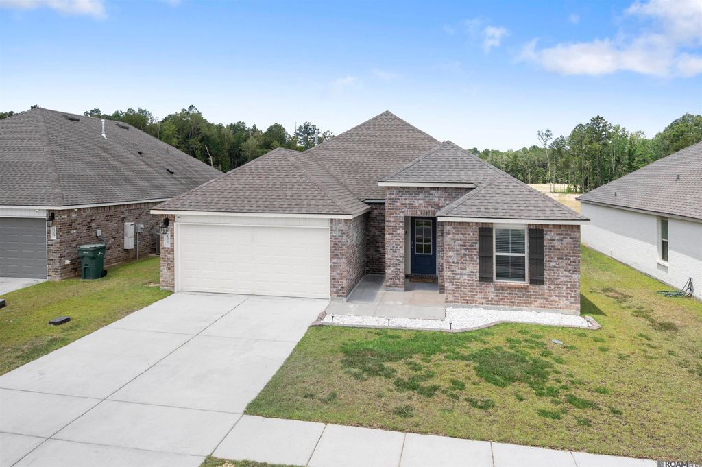 13095 Bayberry Ave, Denham Springs, LA 70706
