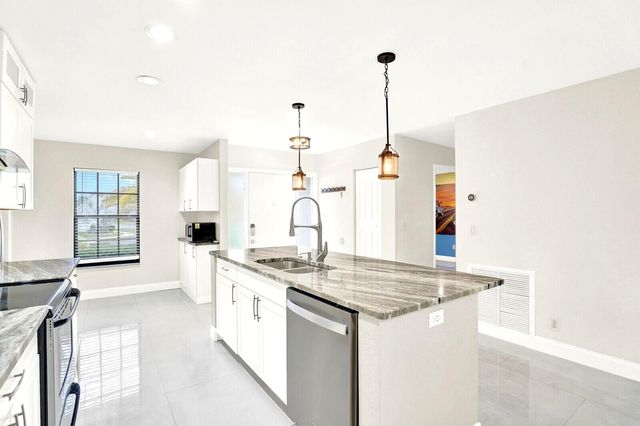 5901 White Cypress Drive, Lake Worth, FL 33467