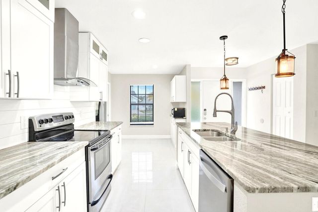 5901 White Cypress Drive, Lake Worth, FL 33467