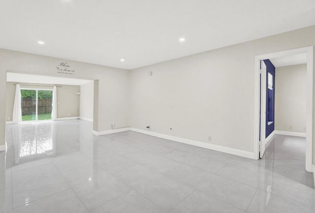 5901 White Cypress Drive, Lake Worth, FL 33467