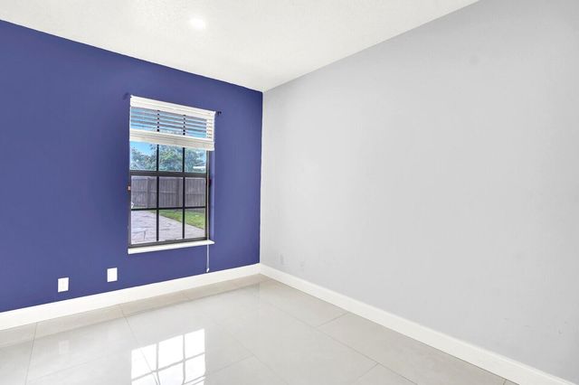 5901 White Cypress Drive, Lake Worth, FL 33467