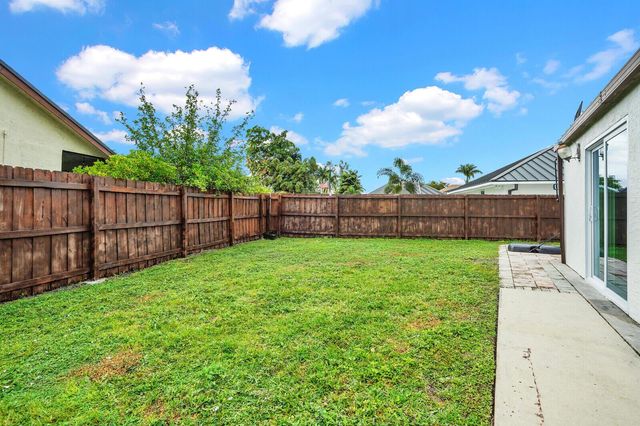 5901 White Cypress Drive, Lake Worth, FL 33467