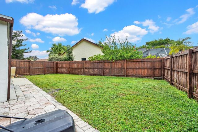 5901 White Cypress Drive, Lake Worth, FL 33467