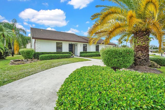 5901 White Cypress Drive, Lake Worth, FL 33467