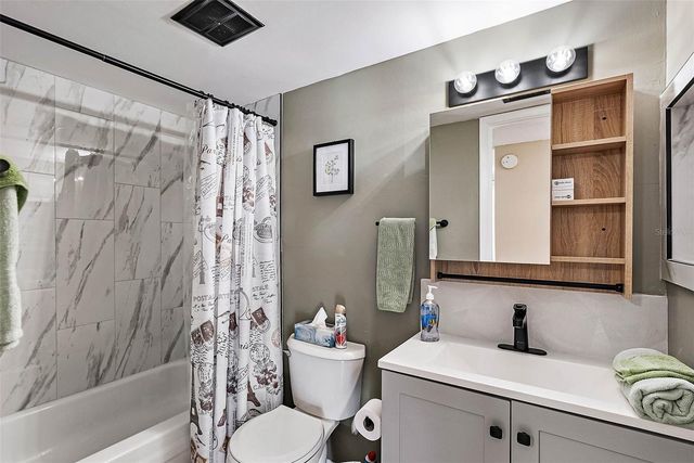 1055 82ND TERRACE N 1055A, St Petersburg, FL 33702