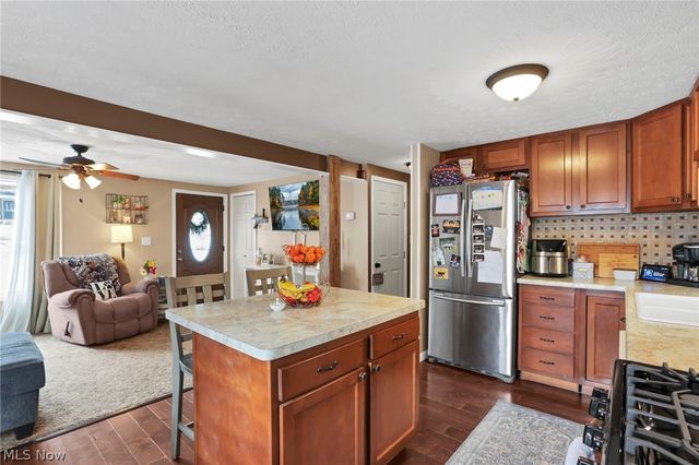 66821 BARRETT HILL, Cambridge, OH 43725