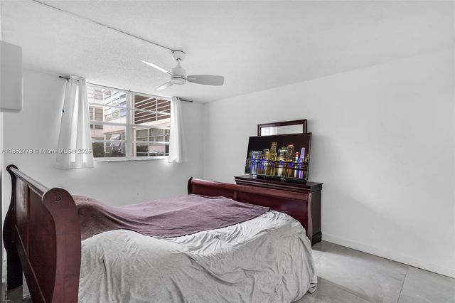 3001 NW 48th Ave 139, Lauderdale Lakes, FL 33313