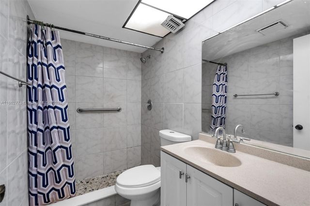 3001 NW 48th Ave 139, Lauderdale Lakes, FL 33313