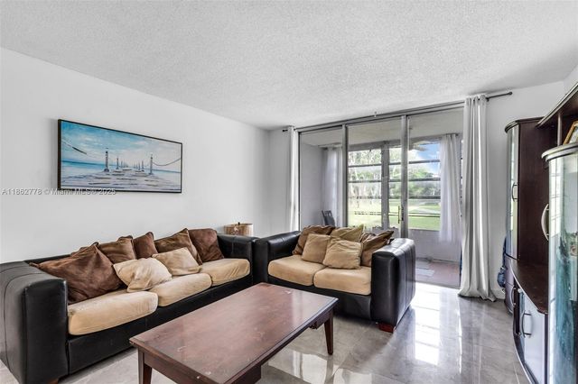 3001 NW 48th Ave 139, Lauderdale Lakes, FL 33313